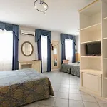 Elpiro 4*