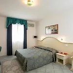 Elpiro Szálloda 4*