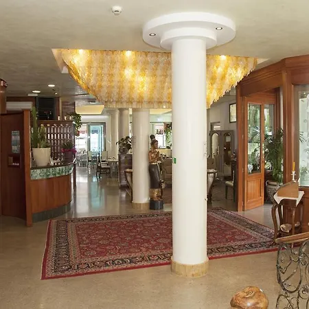 Szálloda Elpiro Lido di Jesolo