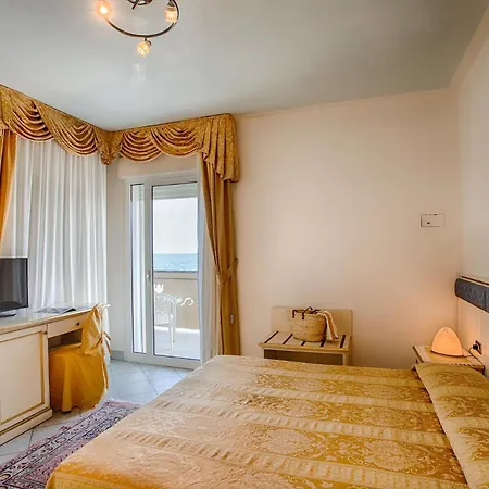 ホテル Elpiro リド・ディ・イエゾロ