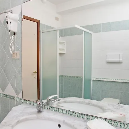 ホテル Elpiro リド・ディ・イエゾロ