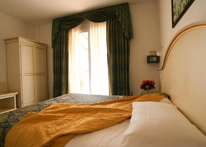 Elpiro Hotel
