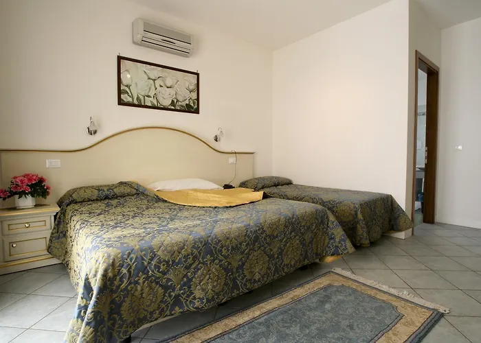 Szálloda Elpiro 4*