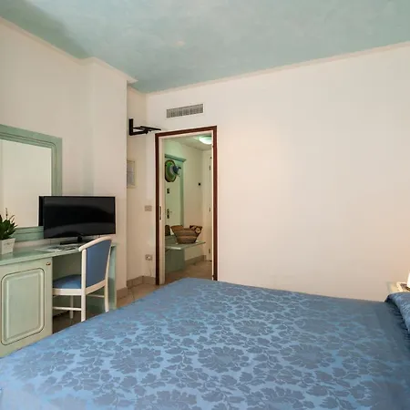 Ξενοδοχείο Elpiro 4*