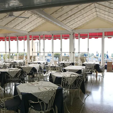 Elpiro Ξενοδοχείο 4*